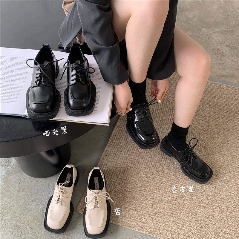 香港方头前系带小皮鞋女2025年秋季新款单鞋厚底黑色英伦风乐福鞋