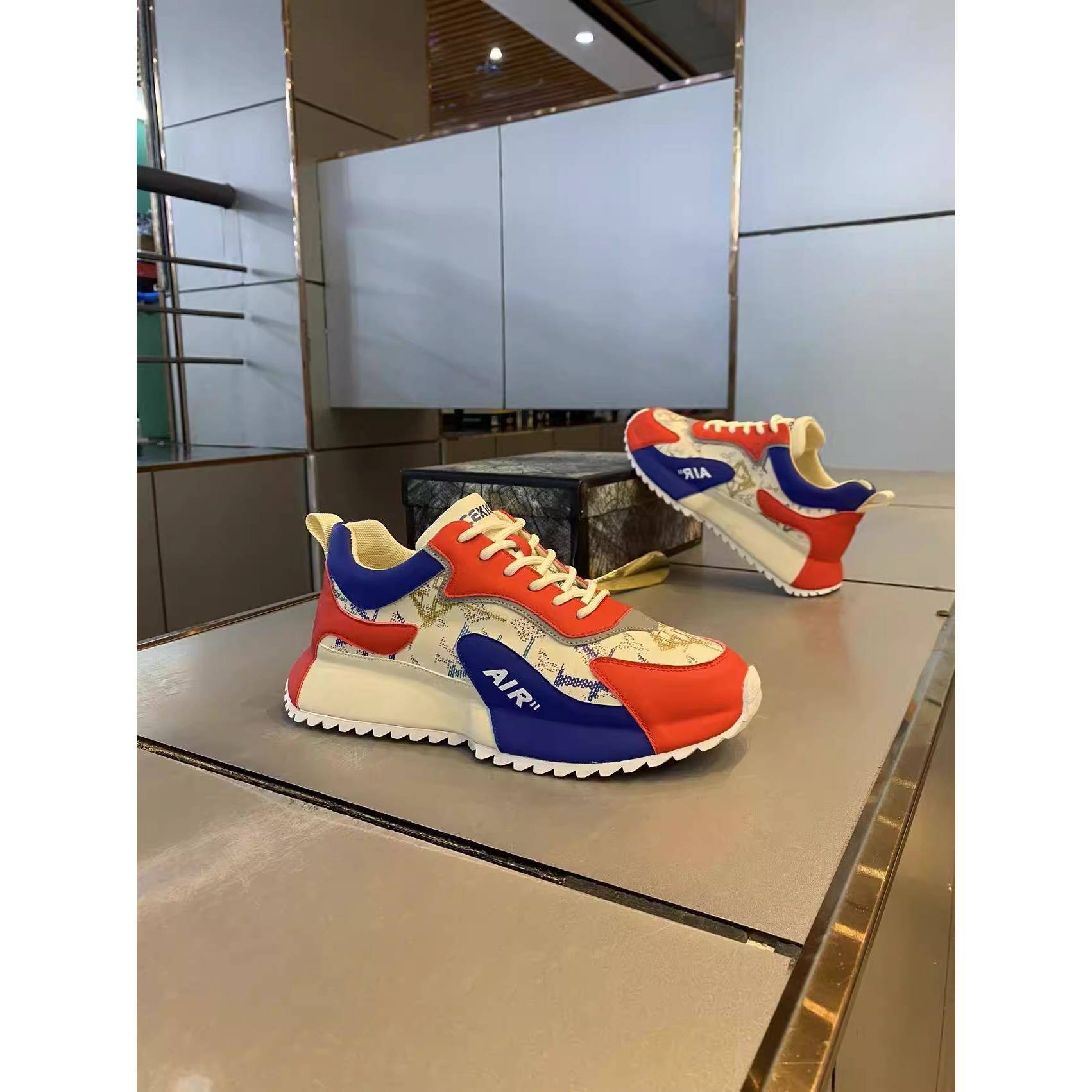 香港Itmy3新款冬季男鞋，百搭色系印花底鞋，低腰平底时尚休闲增