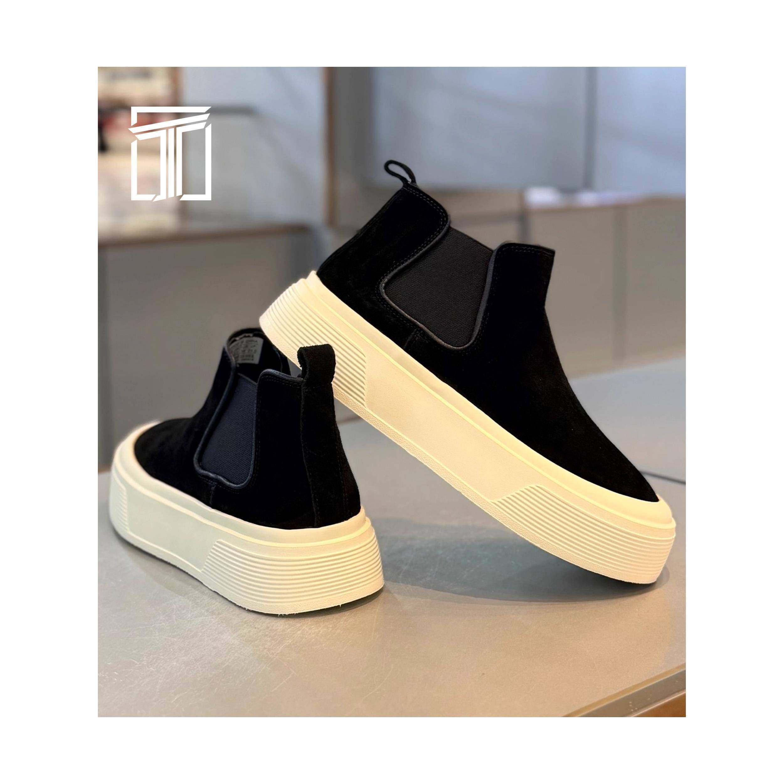 香港ITUN7G冬季新款男鞋厚底增高时尚板鞋套脚防滑皮面加绒休闲鞋