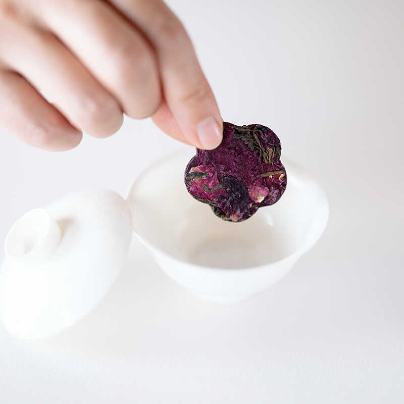 寻花玫瑰花普熟洱茶梅花形迷你方片饼干茶花香春茶精装茶礼盒包邮