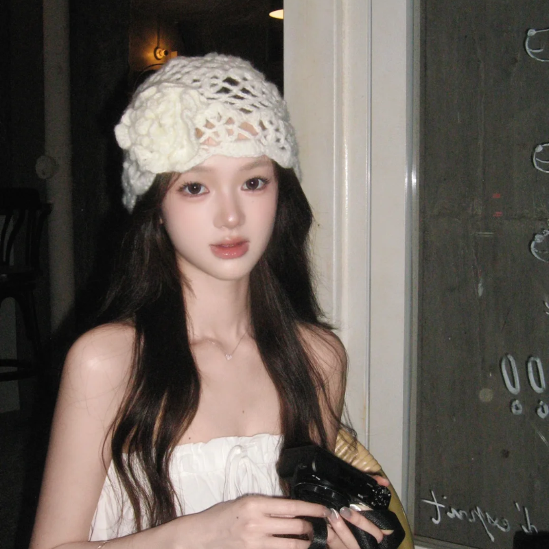 阳光下的一朵花~韩国定制镂空花朵包头帽子女手工钩花针套头冷帽