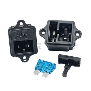 二芯二合一AC插座带保险丝带耳朵固定螺丝孔双卡扣式车载冰箱插座