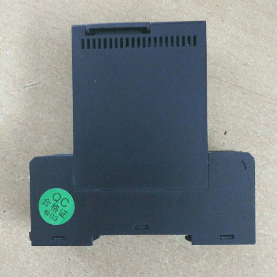 RZG-3100S电流信号隔离器（一入二出）RZG-3100H输入输出4-20MA