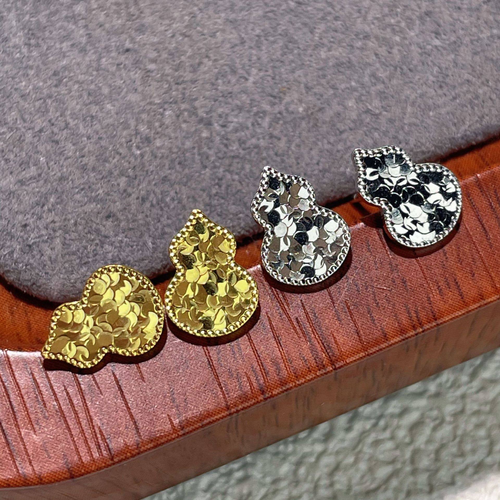爆闪碎碎冰葫芦耳钉S925纯银厚镀金国潮新中式葫芦耳饰,饰品/流行首饰/时尚饰品新,银饰耳饰,淘宝优惠券,粉丝福利购,淘宝优惠卷
