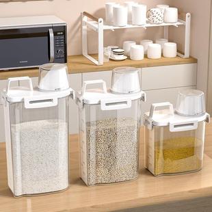 Transparent plastic airtight containers for the kitchen, wit