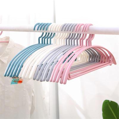 Semi-circular seamless plastic hangers, macaron-colored non-