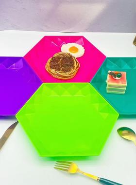 Wholesale Plastic Square Plates and Round Bowls for Outdoor