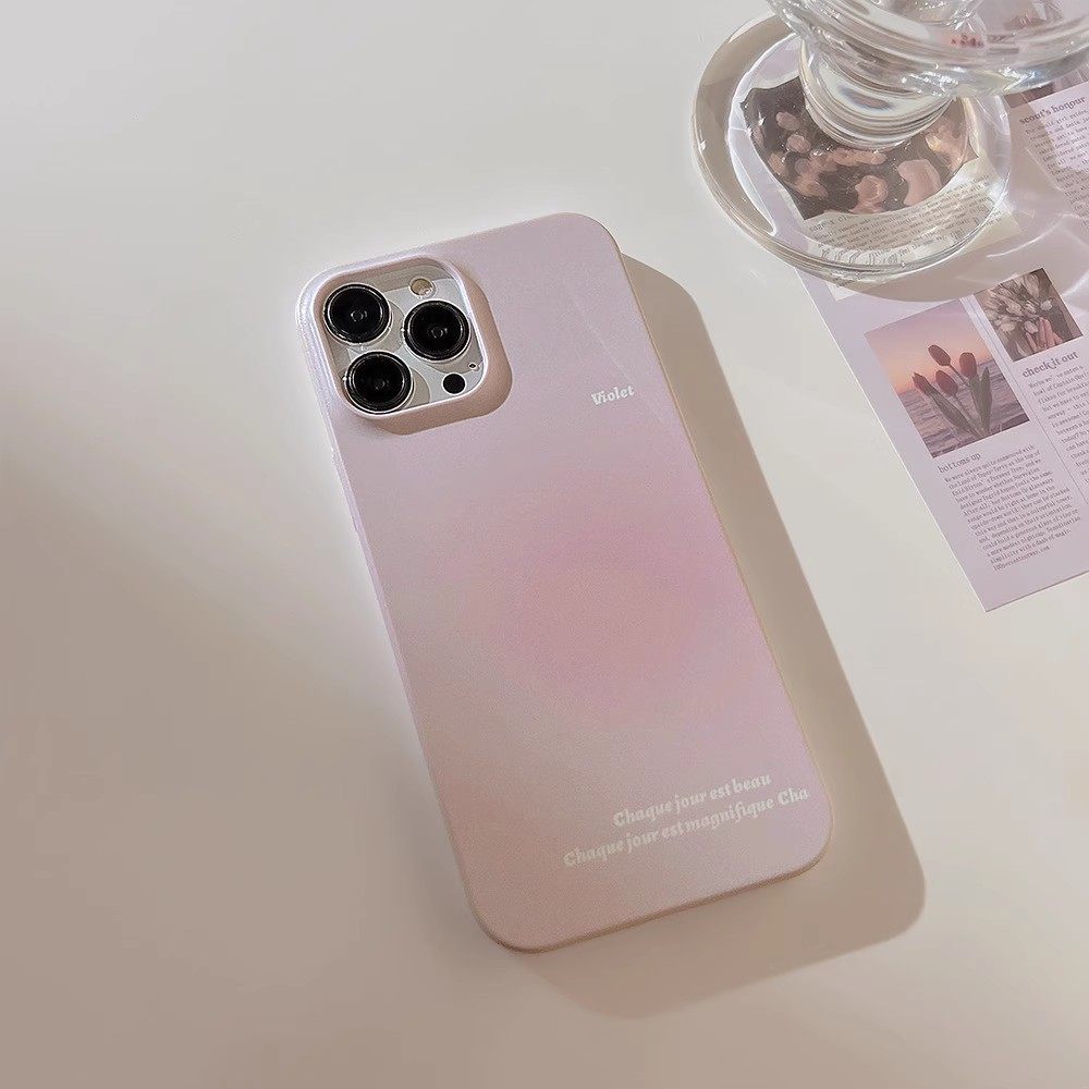 磨砂菲林壳iphone15高级感手机壳14苹果13渐变光晕X极简12适用8硬使用感如何?