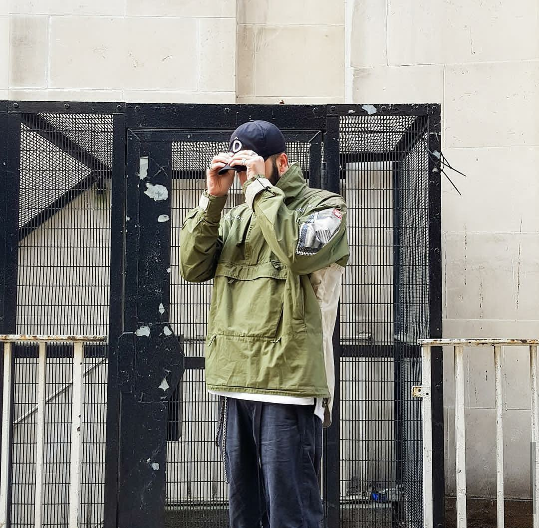cav empt C.E经典中古款人像印花套头防风夹克宽松机能冲锋衣外套