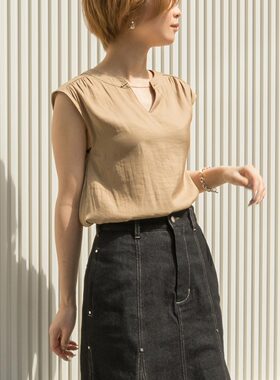 RANDA 女士设计V领领口短款无袖内搭打底上衣T恤 BT01512