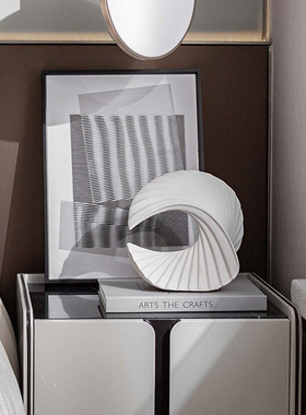 现代风格样板间卧室床头柜组合摆件客厅边几装饰画几何软装饰品