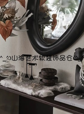 现代轻松样板房公寓别墅卧室梳妆台道具软装饰品组合托盘套装摆件