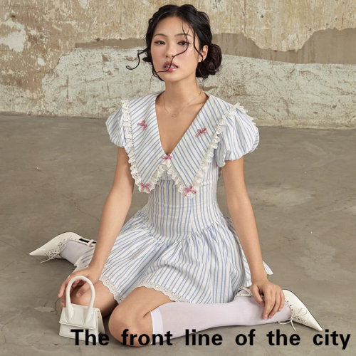 RetroPrintHolidayStraplessDres