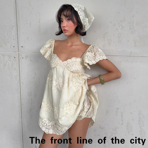 RetroPrintHolidayStraplessDres