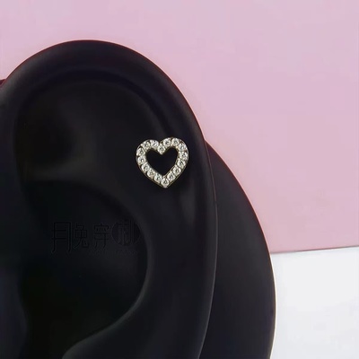 F136钛合金镶钻镂空爱心耳钉