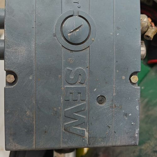 议价SEW变频器驱动器，型号MM07C-503-00，德国，可维修