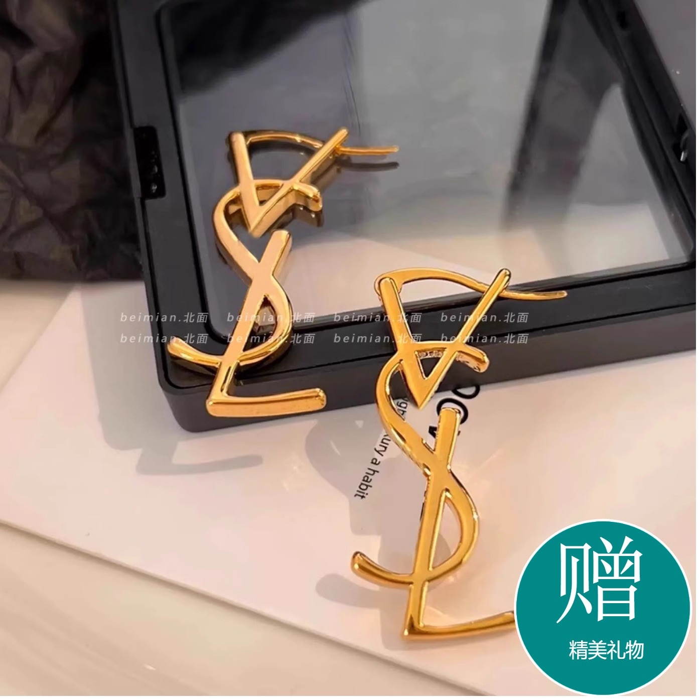 杨树林立体字母金色耳环高级感