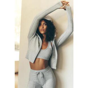 代购ALO YOGA女士运动夹克透气舒适保暖保暖轻便穿着贴身剪裁