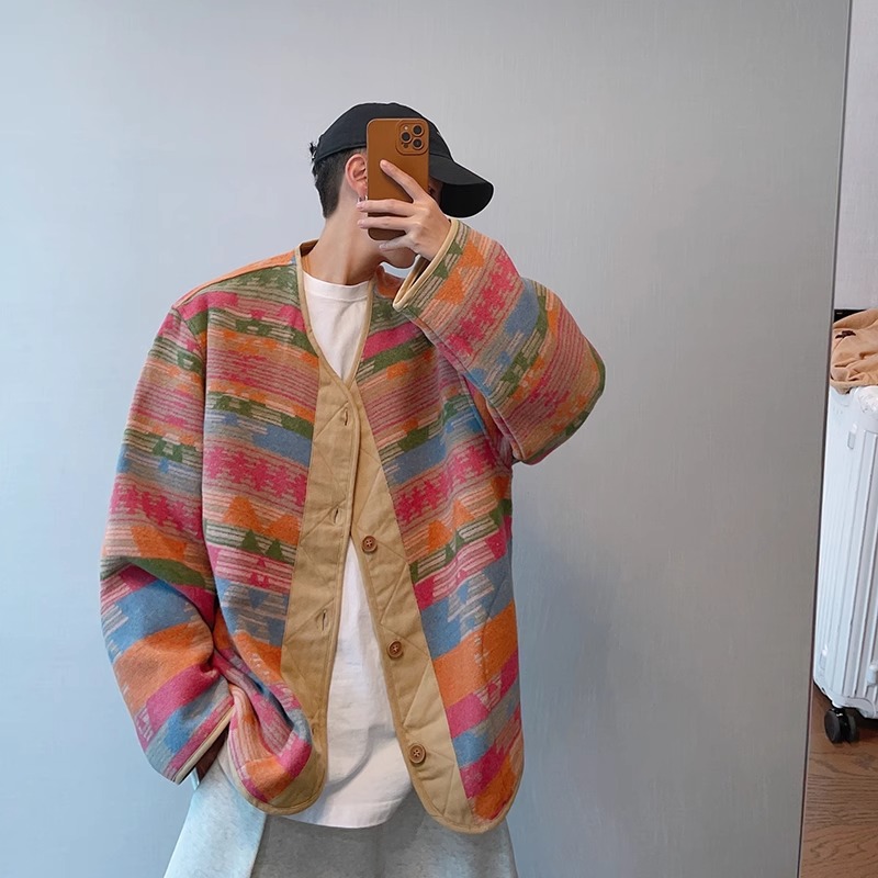 拼接呢料V领纽扣彩虹夹克外套男