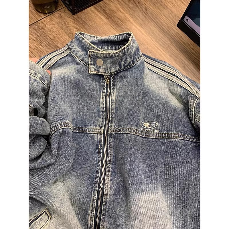 做旧蓝色双杠立领刺绣牛仔外套男