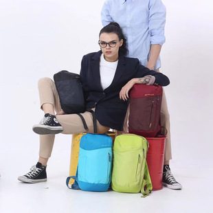 普尔兰德户外双肩背包男女城市通勤休闲商务多用途日常旅行包