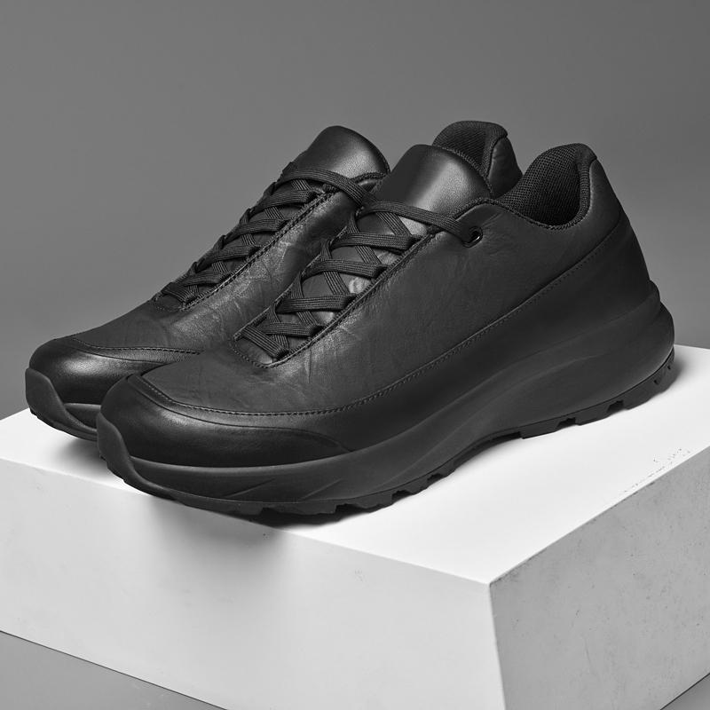 休闲高端男鞋广州新款时尚百搭