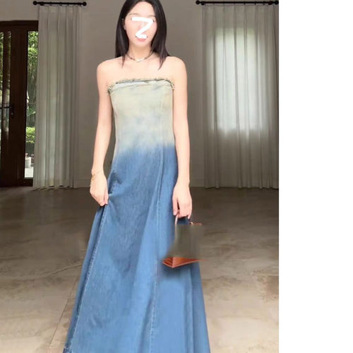 九九呢 高级感俩穿连衣裙女夏季棉质两穿渐变色抹胸牛仔吊带裙