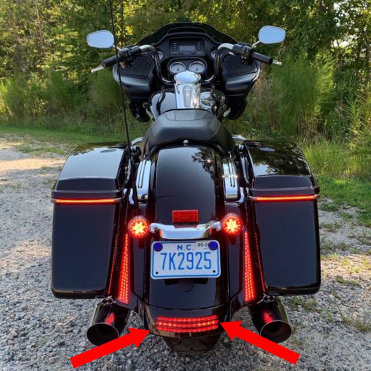 哈雷公路滑翔改装CD后挡泥瓦底部刹车灯大道滑翔泥瓦LED刹车尾灯