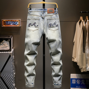 浅蓝怀旧水洗牛仔裤男士 轻奢风潮牌后袋撞色刺绣痞帅 陈冠希日系