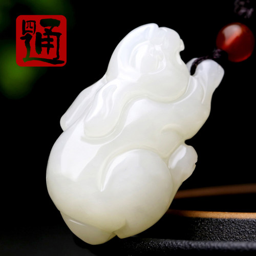 立体雕工甄选玉料平安好运带证书