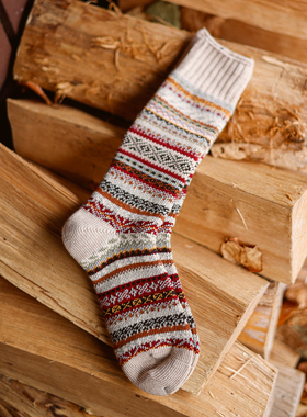 Beeff “冬日集市”费尔岛民族袜 无骨加厚粗针长袜 保暖Village