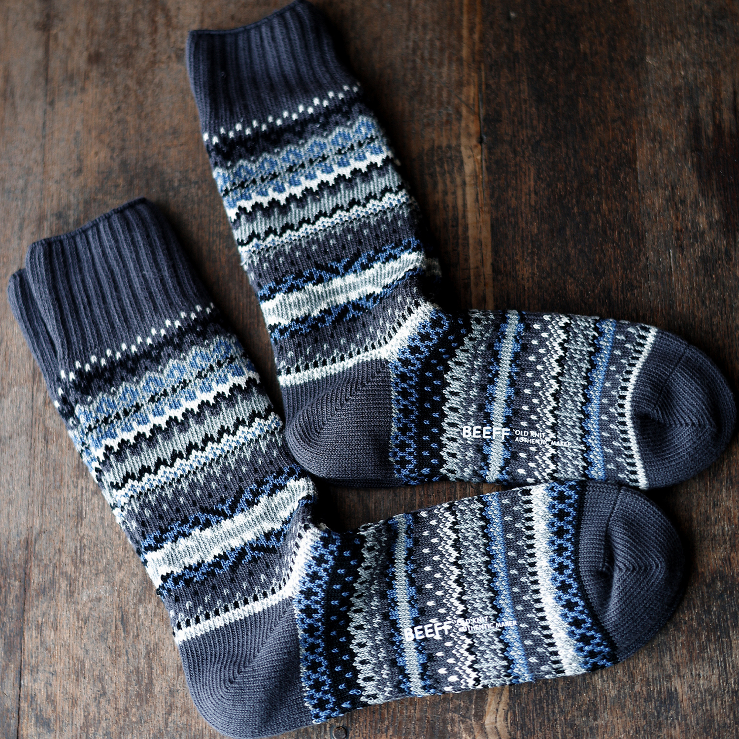 “冬日海岸”Villag民族袜