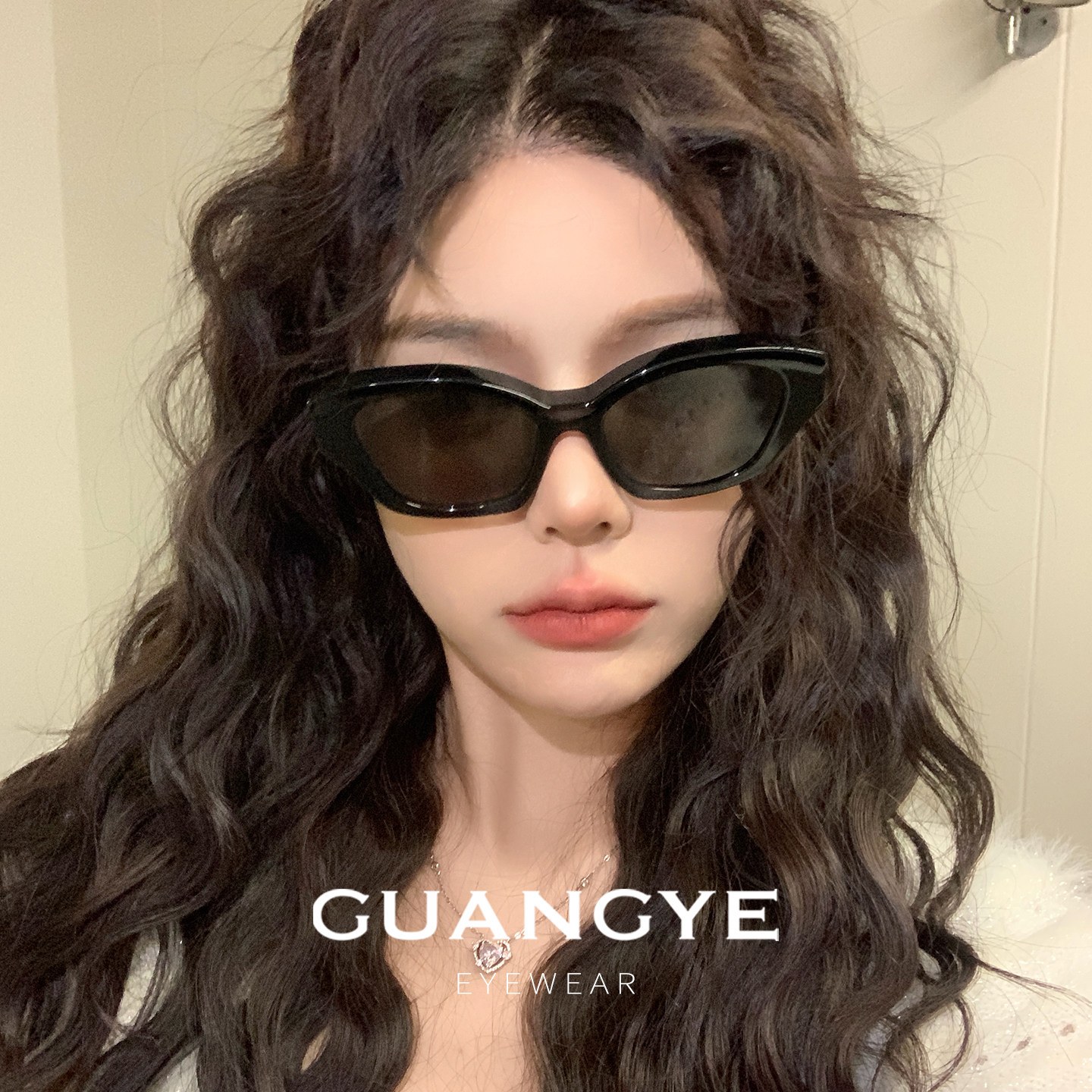 超前未来感墨镜女防紫外线户外运动时尚护目镜开车偏光板材太阳镜,ZIPPO/瑞士军刀/眼镜,太阳眼镜,淘宝优惠券,粉丝福利购,淘宝优惠卷