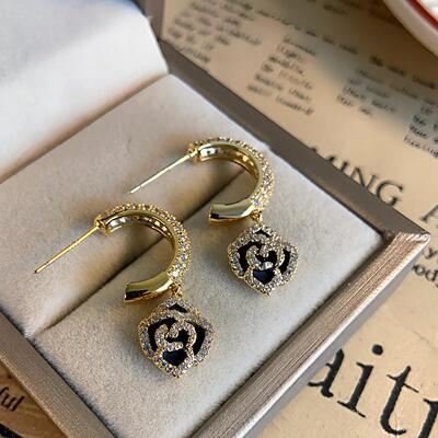 微镶锆石山茶花小香耳环925银针