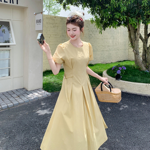 法式设计感简约泡泡袖显瘦连衣裙女2025夏季时髦高级感优雅长裙潮图片