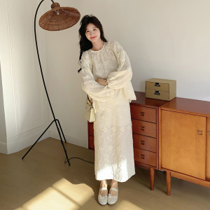 独特漂亮花朵刺绣套装裙女2025春季新款超仙浪漫上衣半身裙两件套图片
