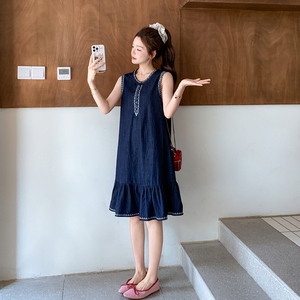 独特漂亮牛仔无袖背心连衣裙女夏超好看miu系千金感小众鱼尾裙子图片