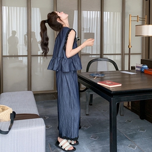 减龄花边拼接牛仔马甲阔腿裤套装女夏2025新款大方得体穿搭两件套图片