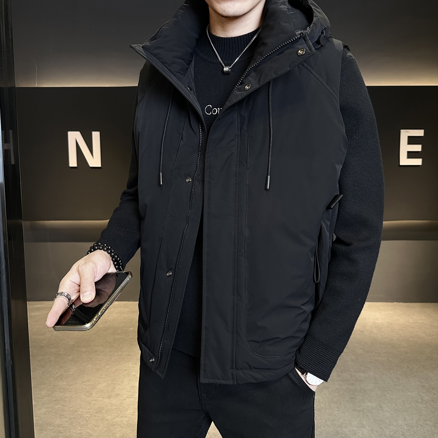 工装风潮牌国标短款连帽羽绒马甲