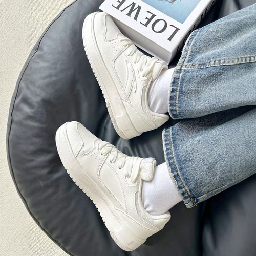 安踏板鞋男2024新款时尚潮流户外百搭运动防滑减震舒适通勤休闲鞋