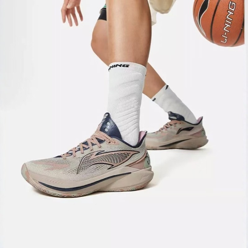 李宁音速12 V2䨻科技减震防滑耐磨外场水泥地实篮球鞋低帮运动鞋