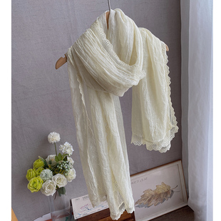 秋天的问候米白蕾丝边柔软棉麻围巾女春秋护颈薄披肩亲肤自然褶皱