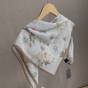 围巾雪纺春秋 旅游丝巾披肩搭配服装 素雅秋季 白色印花小方巾女时尚