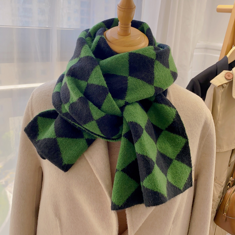菱形格柔软羊毛针织毛线围巾加厚冬季保暖披肩女秋冬韩版知性绿色