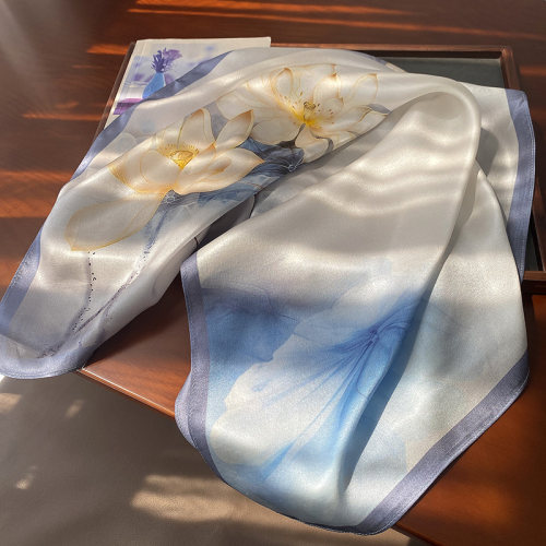 东方既白蓝莲花70cm方巾真丝围巾
