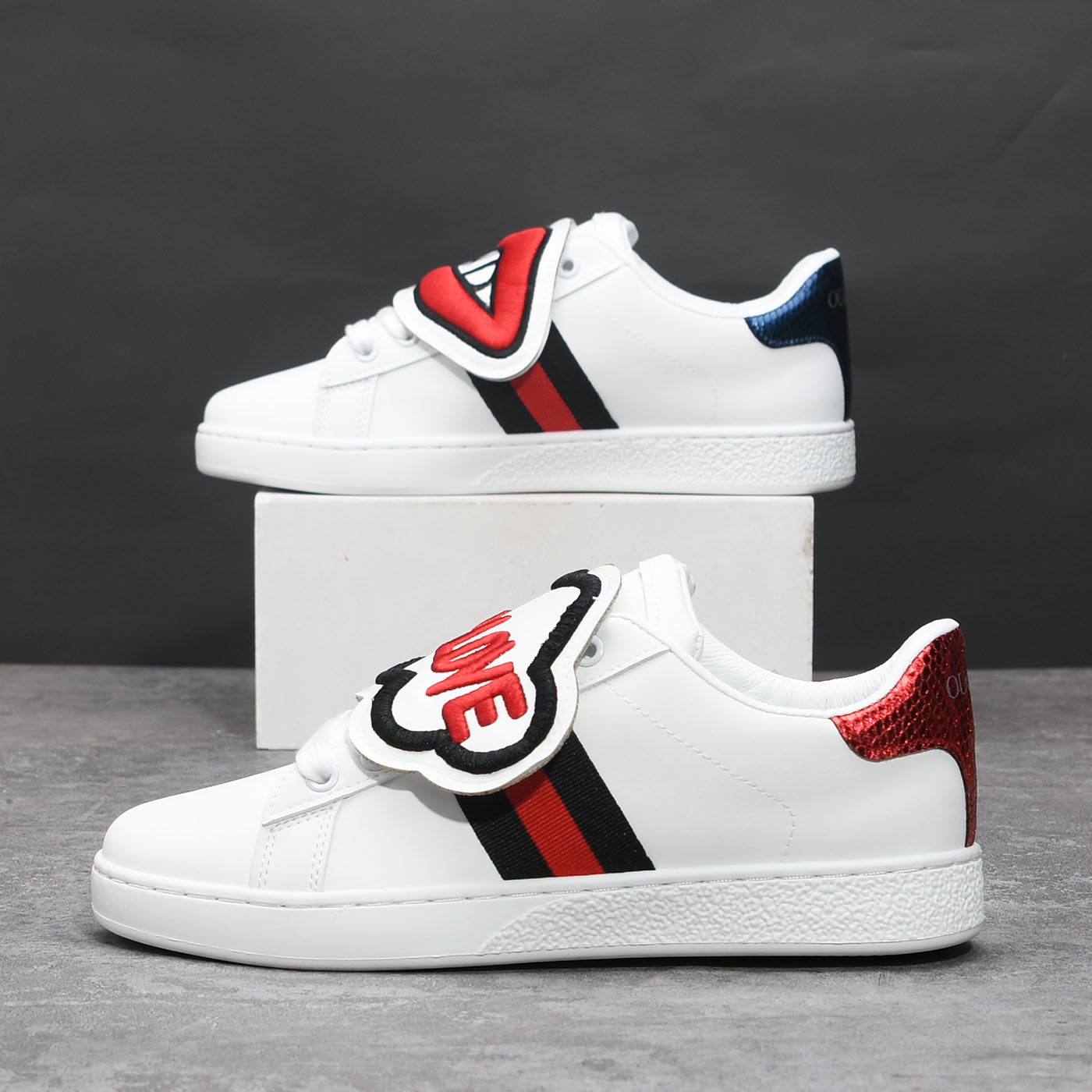 春季校园风透气小白鞋2026新款低帮男女鞋百搭国潮休闲滑板鞋男鞋