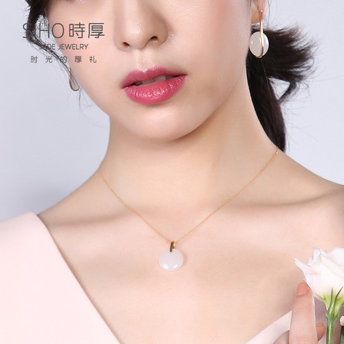 18k女款天然羊脂白玉时尚项链