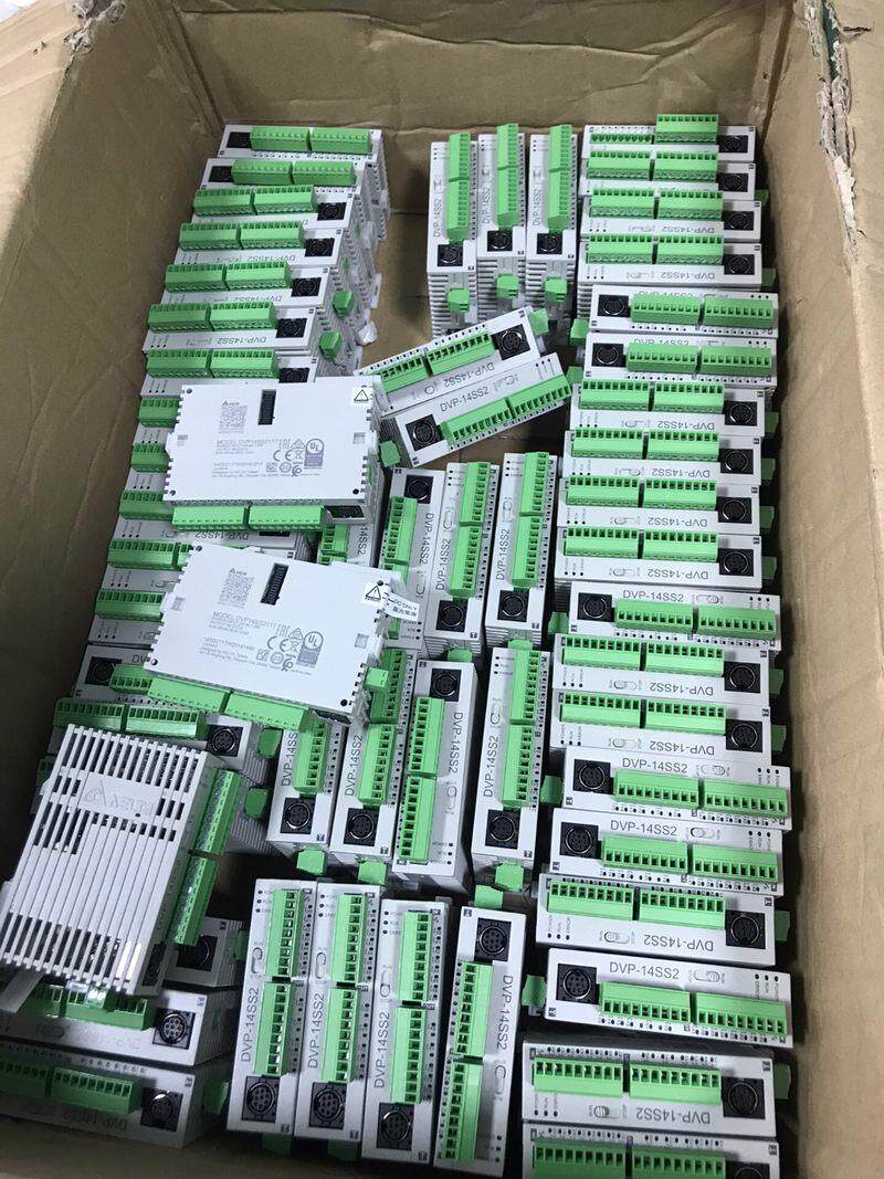 (议价)dvp14ss211t 台达plc 充新成色 包好包邮 需要