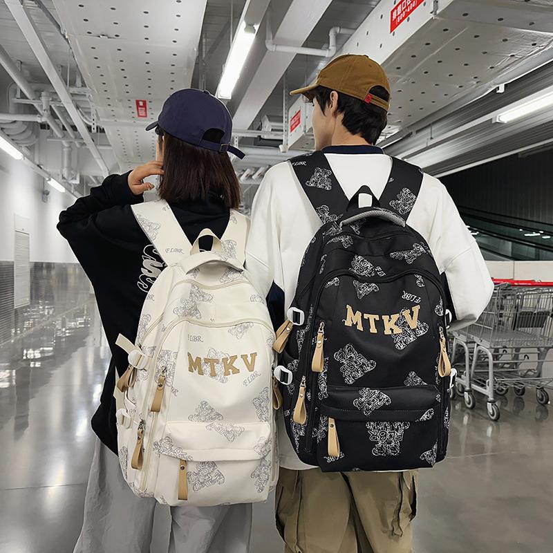 书包男生运动小型 小容量男孩子出门玩小背包 小号旅行轻便双肩包