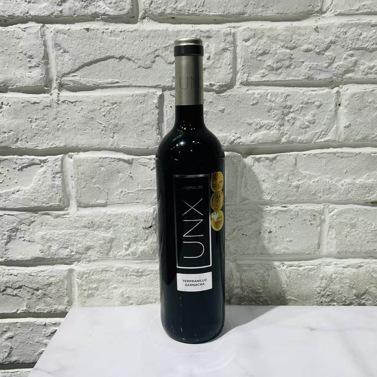 西班牙原装进口纳瓦拉产区拉德拉斯UNX丹魄干红葡萄酒750ml